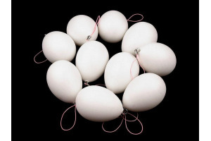 Veľkonočná dekorácia - vajíčka plastové na zavesenie - Biela